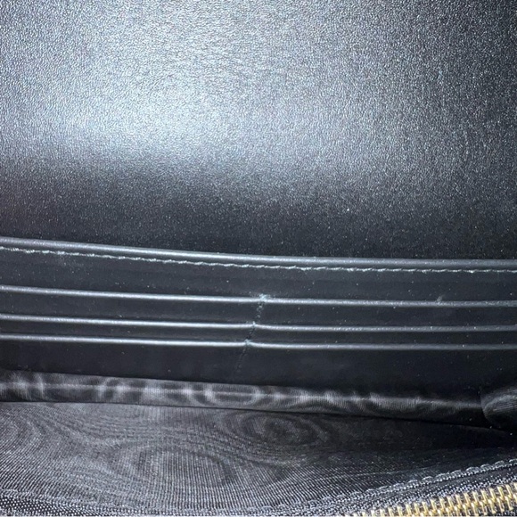 Authentic Gucci Black/Gold GG Diagonal Striped Wallet on Chain - Two Way - Picture 6 of 16